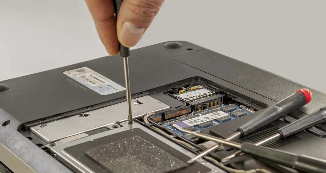 HP ноутбук ремонт в Софрино